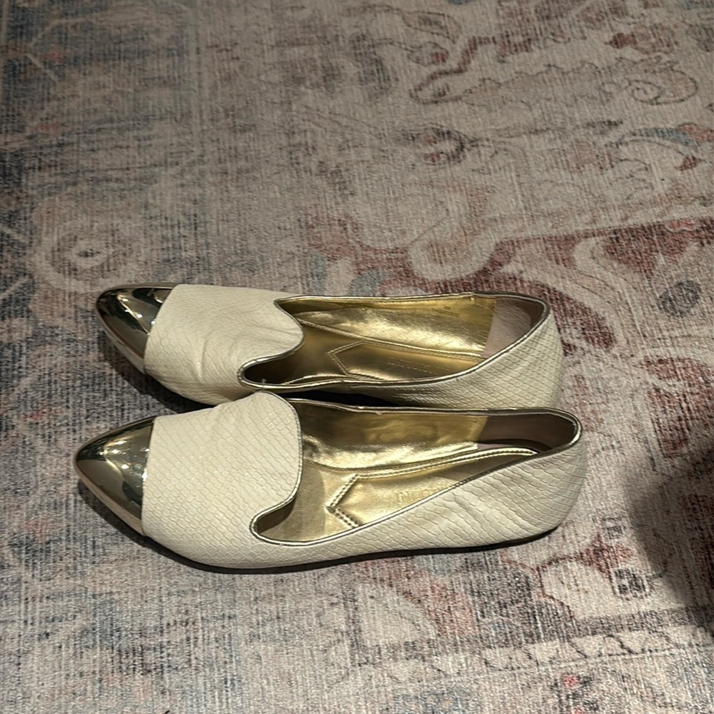 Enzo Angiolini Woman’s flats